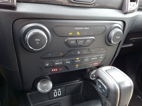 Certified 2019 Ford Ranger Lariat w/ Equipment Group 501A Mid AWD/4WD image 18
