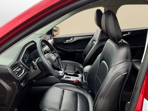 Used 2022 Ford Escape SEL image 16