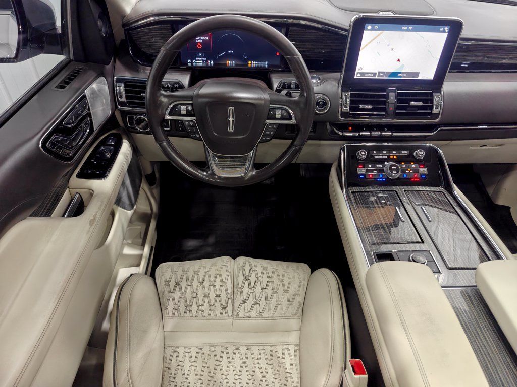 Used 2019 Lincoln Navigator Black Label w/ Cargo Package AWD/4WD image 4