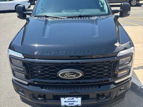 New 2026 Ford F250 XLT w/ XLT Premium Package AWD/4WD image 8