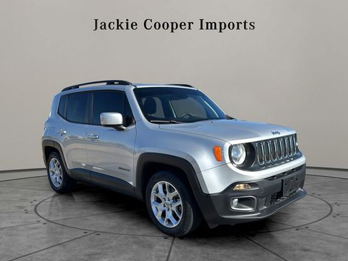 Used 2018 Jeep Renegade Latitude image 7