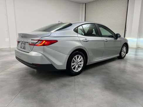 Used 2025 Toyota Camry LE FWD image 9