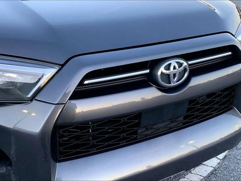 Used 2022 Toyota 4Runner SR5 Premium image 29
