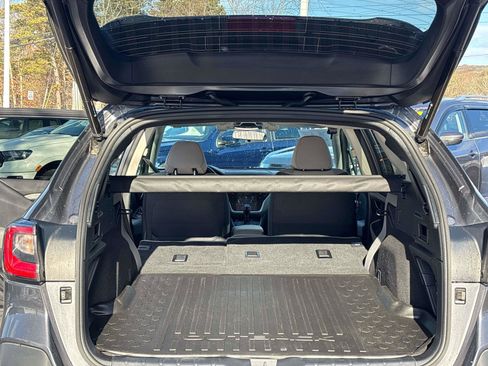 Used 2022 Subaru Outback Premium image 17