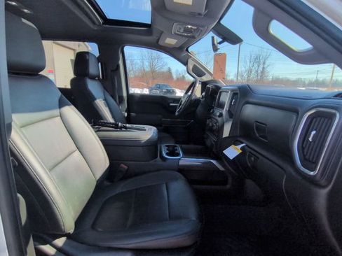 Used 2021 Chevrolet Silverado 1500 LT Trail Boss w/ Convenience Package II image 30