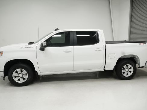 Used 2023 Chevrolet Silverado 1500 LT AWD/4WD image 6