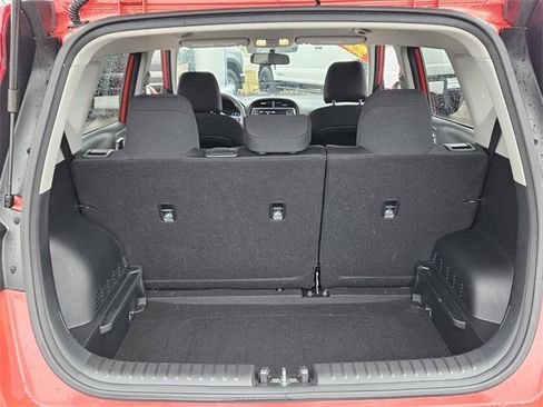 Used 2022 Kia Soul LX image 11