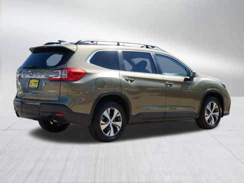 Used 2025 Subaru Ascent Premium AWD/4WD image 7