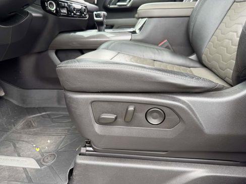 Certified 2023 Chevrolet Silverado 1500 ZR2 w/ Technology Package image 19