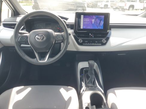Certified 2024 Toyota Corolla SE FWD image 10