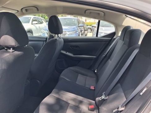 Used 2024 Nissan Sentra SV FWD image 6