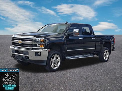 Used 2019 Chevrolet Silverado 2500 LTZ w/ Vortec Plus Package AWD/4WD image 16