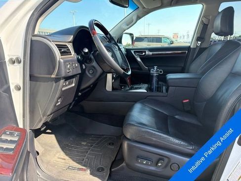 Used 2014 Lexus GX 460 w/ Premium Package AWD/4WD image 15