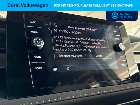 Used 2025 Volkswagen Taos SE image 18