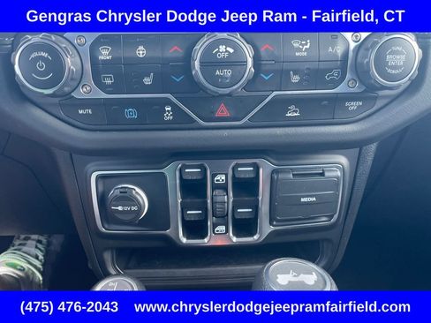 Certified 2025 Jeep Wrangler Unlimited Sahara AWD/4WD image 52