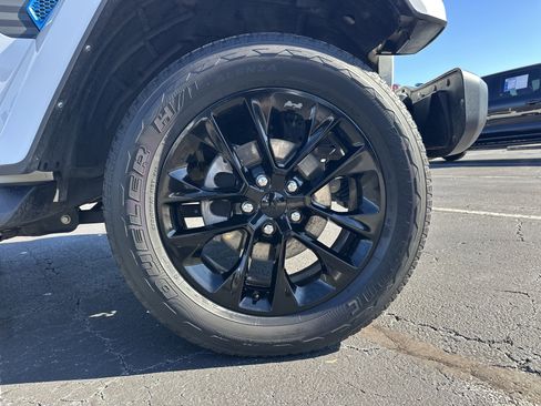 Used 2021 Jeep Wrangler Unlimited Sahara w/ Cold Weather Group image 13