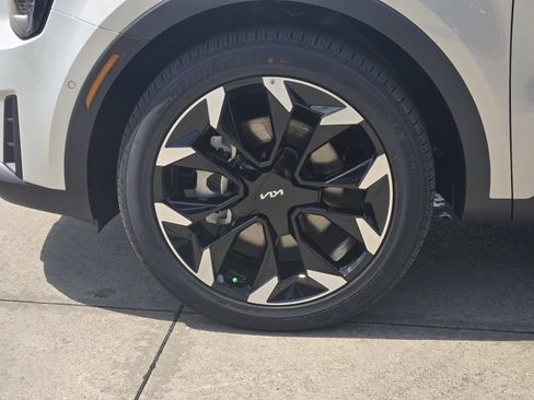 New 2026 Kia Sorento SX FWD image 9