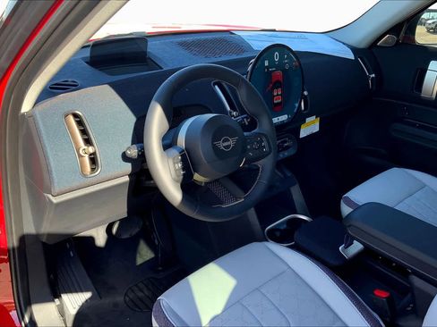 New 2025 MINI Cooper Countryman S w/ Comfort Package Max AWD/4WD image 8