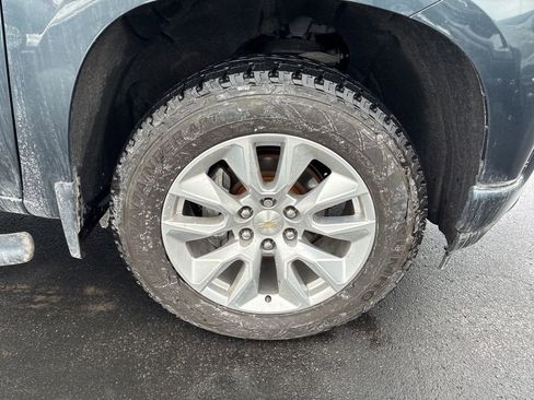 Used 2020 Chevrolet Silverado 1500 Custom w/ Custom Value Package image 13