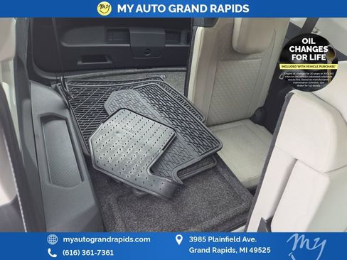 Used 2020 Volkswagen Tiguan S w/ 3rd Row Seat Package image 31