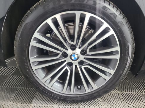 Used 2019 BMW 530i xDrive w/ Convenience Package AWD/4WD image 16