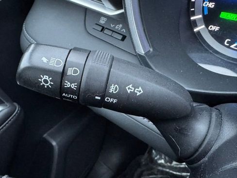 Certified 2020 Toyota Highlander XLE image 32