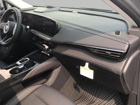 Used 2026 Buick Envision Preferred AWD/4WD image 10