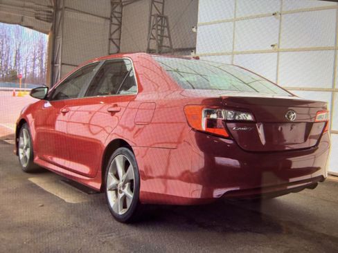 Used 2012 Toyota Camry SE image 14