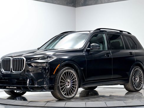 Used 2023 BMW ALPINA XB7 AWD/4WD image 2