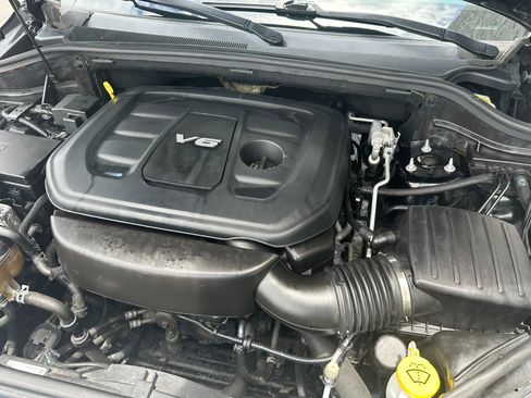 Used 2019 Jeep Grand Cherokee Limited image 21