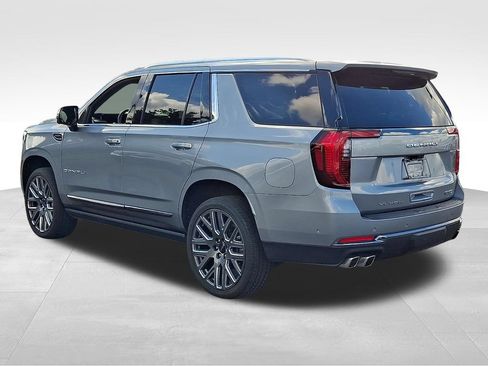 Used 2025 GMC Yukon Denali Ultimate AWD/4WD image 4
