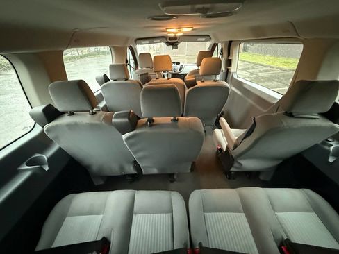 Used 2018 Ford Transit 350 XLT image 13