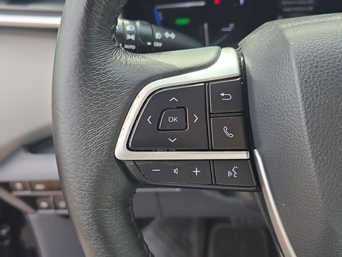 Used 2022 Toyota Sienna XLE FWD image 31