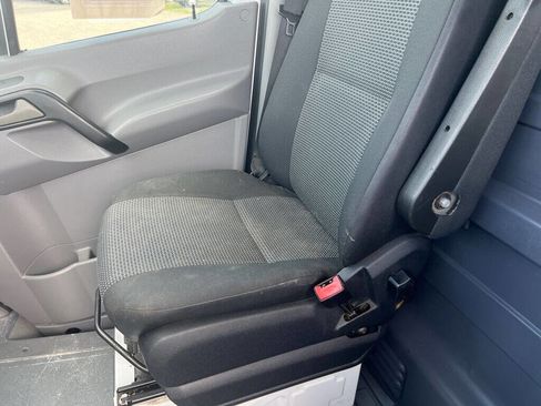 Used 2012 Freightliner Sprinter 2500 image 15