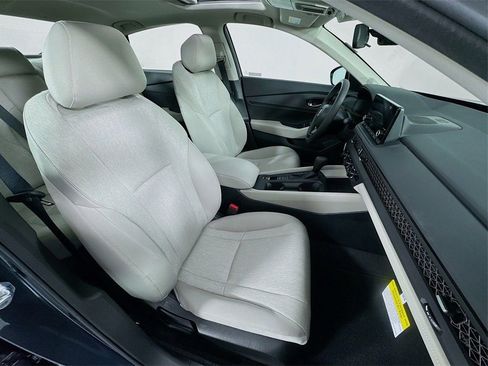 Certified 2025 Honda Accord SE image 37