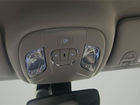Used 2022 Jeep Compass Latitude w/ Convenience Group FWD image 21