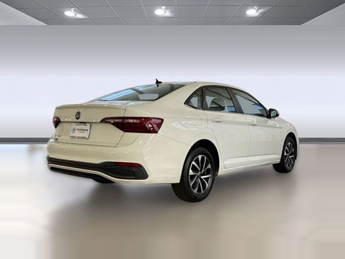 Used 2023 Volkswagen Jetta S w/ IQ.Drive Package FWD image 9