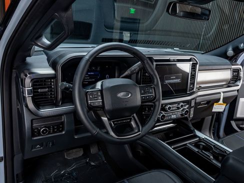 Used 2026 Ford F250 Platinum AWD/4WD image 17
