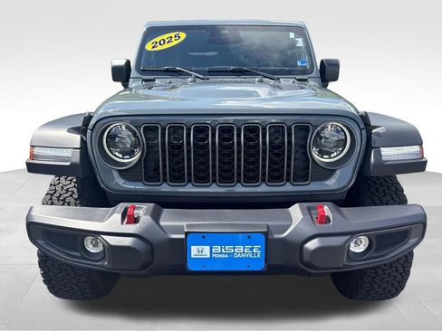 Used 2025 Jeep Wrangler Unlimited Rubicon AWD/4WD image 24