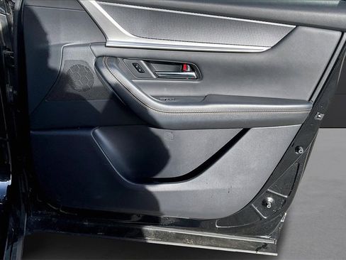 Certified 2025 MAZDA CX-70 3.3 Turbo w/ Preferred Package image 15