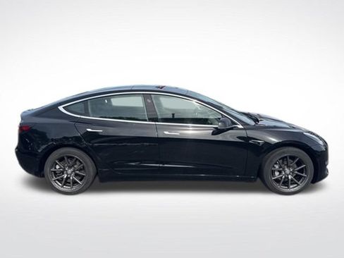Used 2019 Tesla Model 3 Standard Range Plus RWD image 2