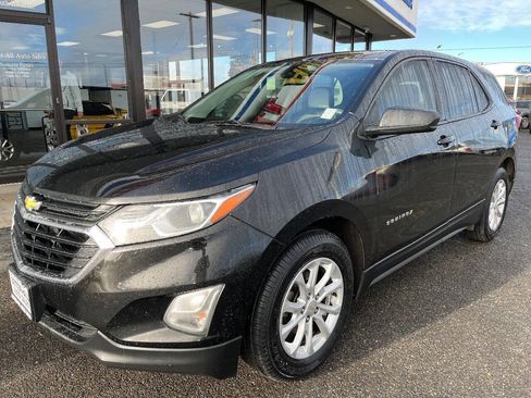 Used 2018 Chevrolet Equinox LS image 1