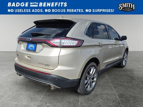 Used 2018 Ford Edge Titanium w/ Technology Package FWD image 4