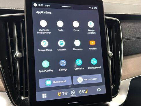 Used 2025 Volvo XC90 B6 Plus image 17