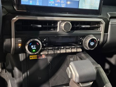 New 2026 Toyota 4Runner Limited image 19