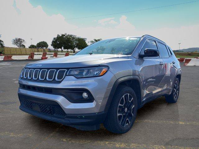 Used 2022 Jeep Compass Latitude FWD image 5