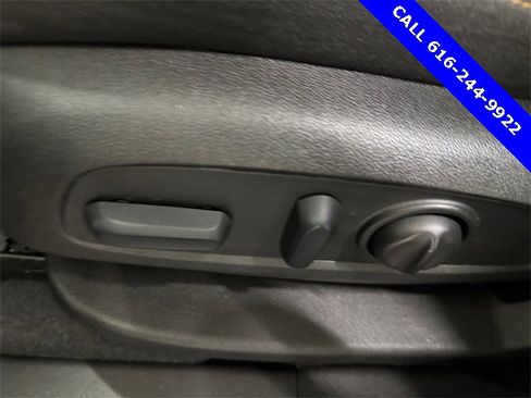 Used 2022 Chevrolet Equinox LT image 23