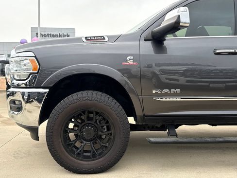 Used 2022 RAM 3500 Limited AWD/4WD image 5