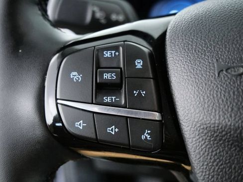 Certified 2025 Ford Escape Platinum AWD/4WD image 26