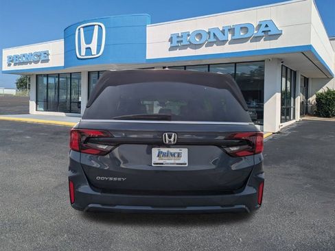 New 2026 Honda Odyssey EX-L image 5